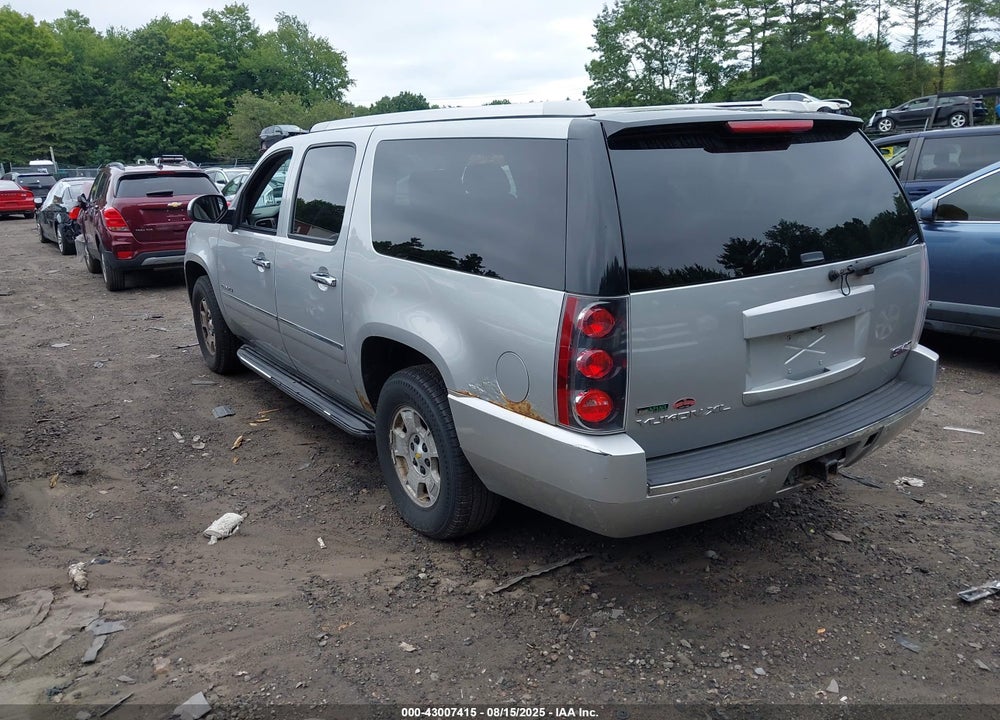 2011 GMC YUKON XL VIN: 1GKS2MEF5BR186743