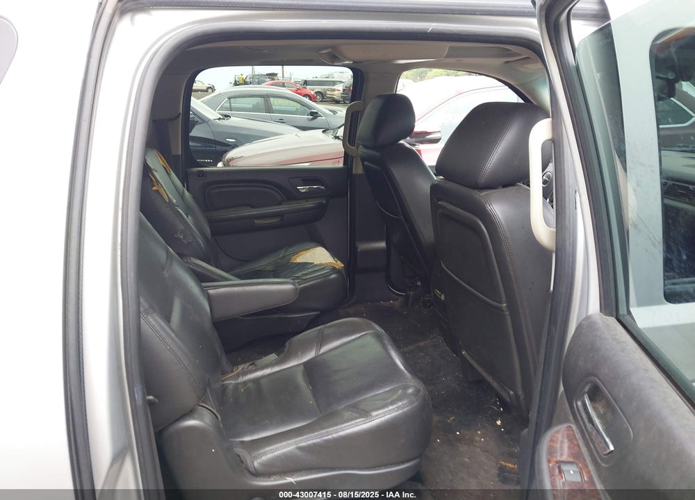 2011 GMC YUKON XL VIN: 1GKS2MEF5BR186743
