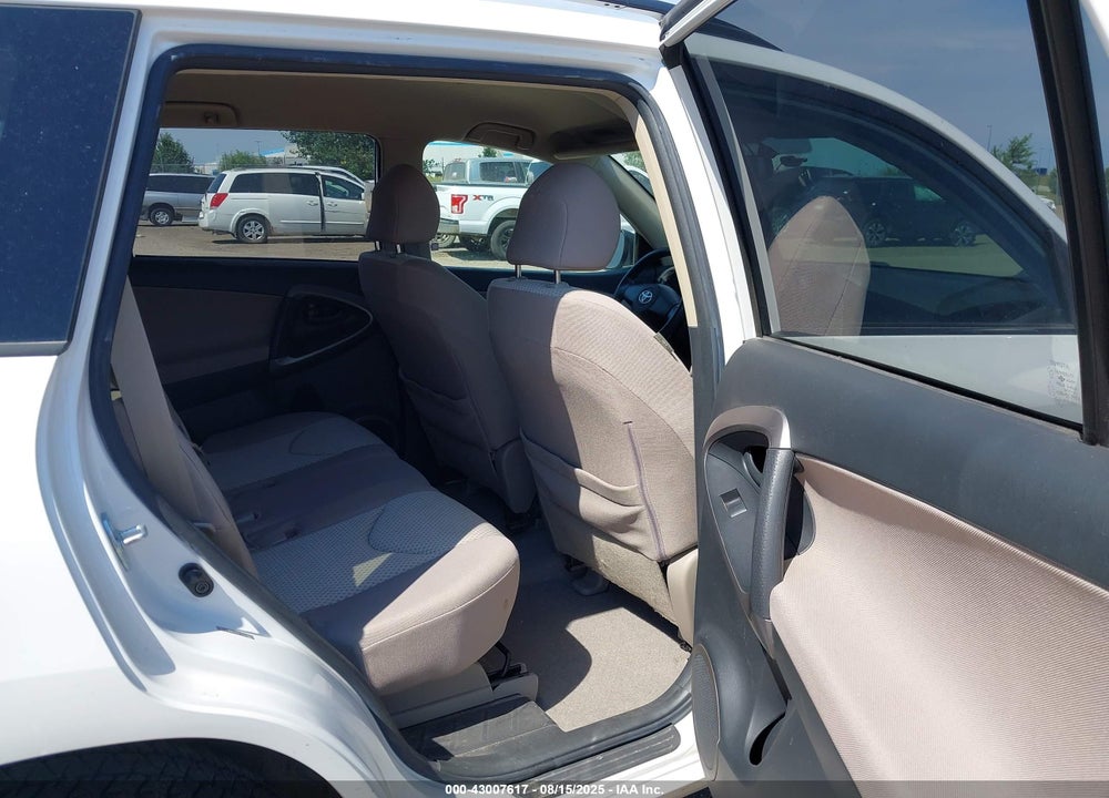 2007 TOYOTA RAV4 BASE V6 VIN: JTMBK33V675028474