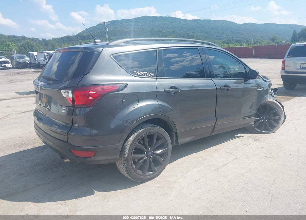 2018 FORD ESCAPE VIN: 1FMCU9GD6JUC01308
