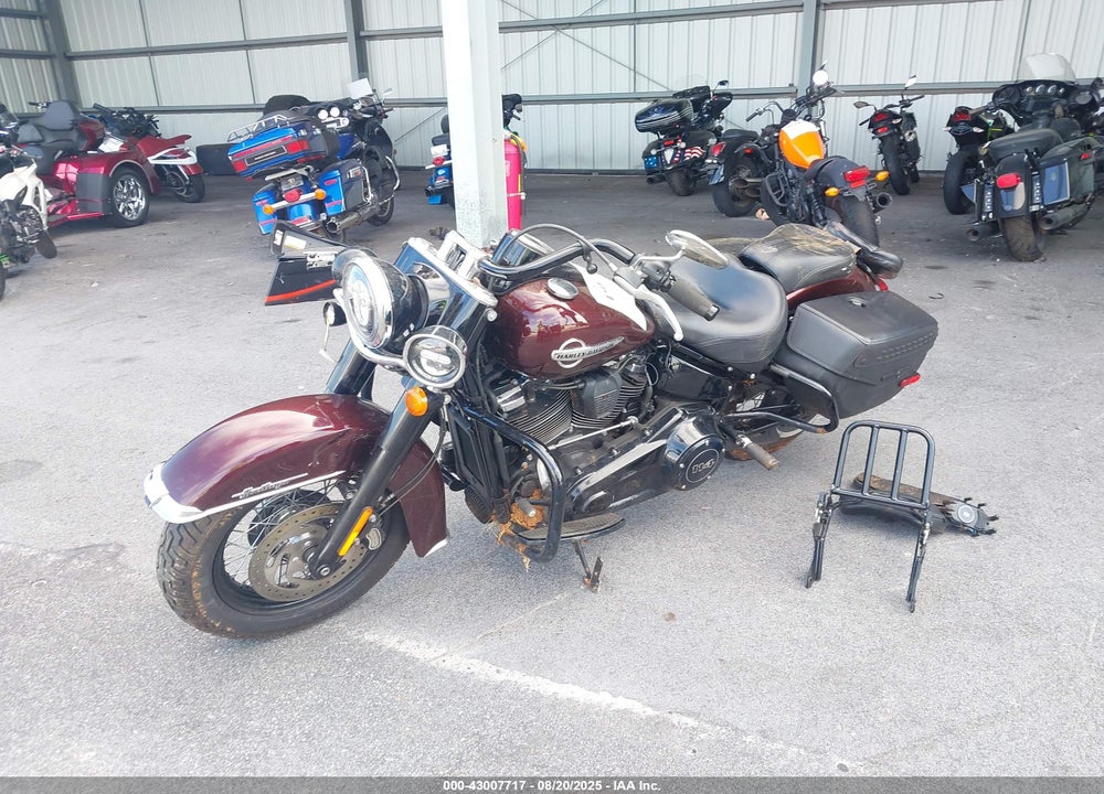 2018 HARLEY-DAVIDSON FLHCS HERITAGE CLASSIC 114 VIN: 1HD1YBK1XJC039336