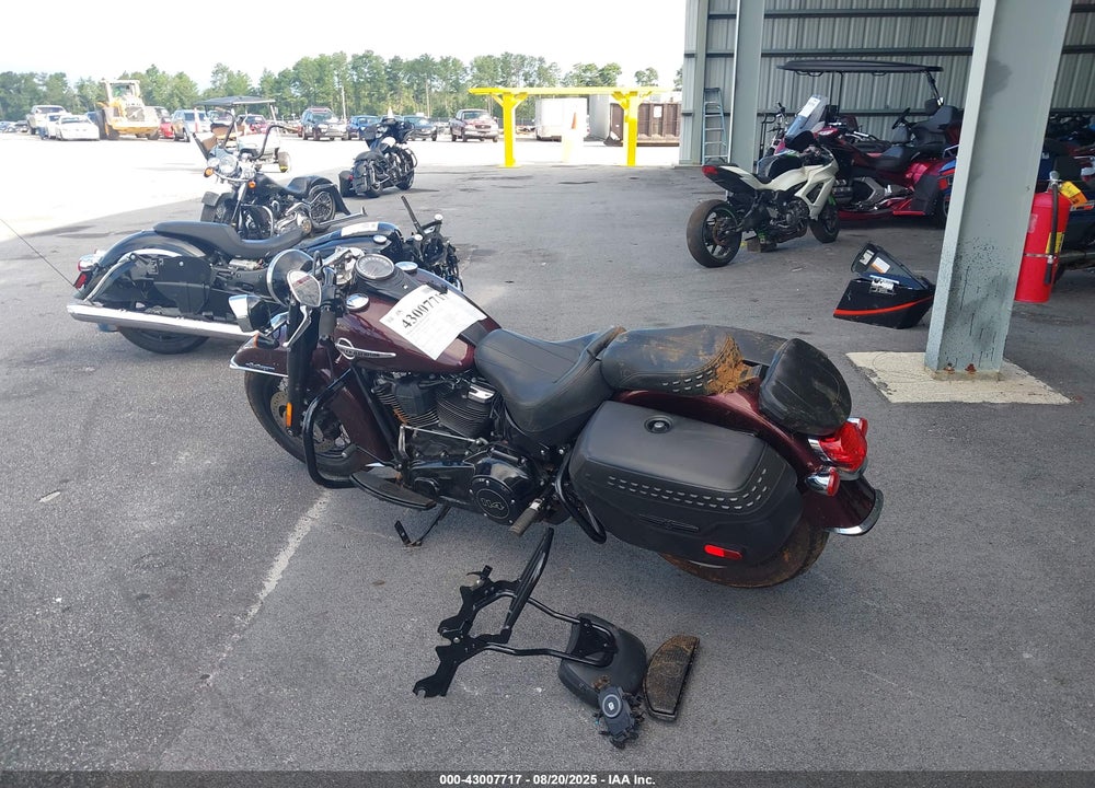 2018 HARLEY-DAVIDSON FLHCS HERITAGE CLASSIC 114 VIN: 1HD1YBK1XJC039336