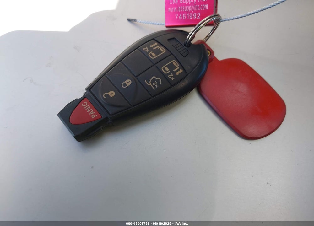 2010 VOLKSWAGEN ROUTAN SE VIN: 2V4RW3D1XAR272420