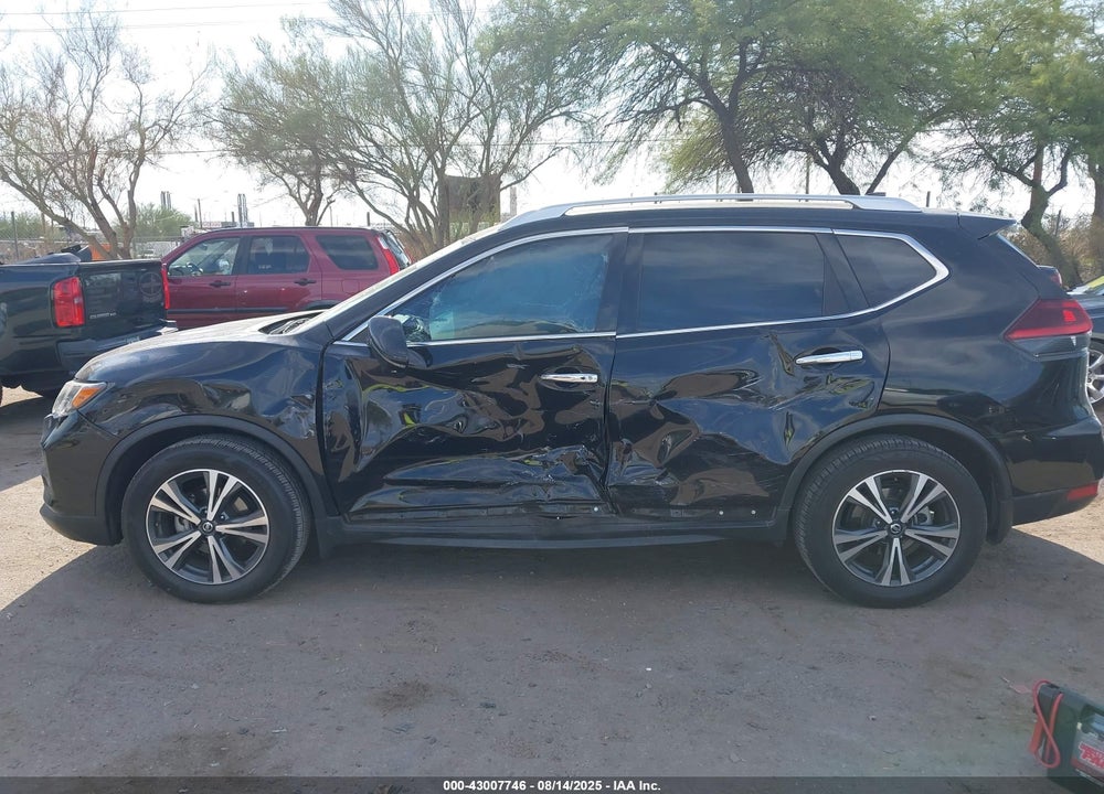 2019 NISSAN ROGUE SV VIN: JN8AT2MT0KW263119