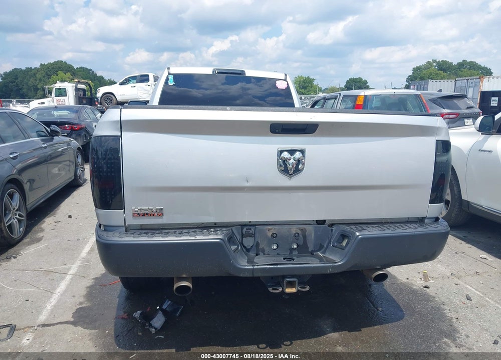2019 RAM 1500 CLASSIC TRADESMAN 4X2 8' BOX VIN: 3C6JR6DT1KG507674