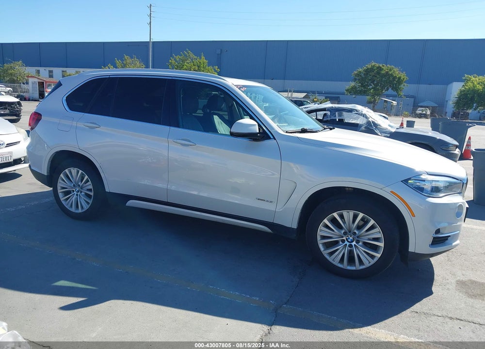 2016 BMW X5 VIN: 5UXKR0C52G0S87968