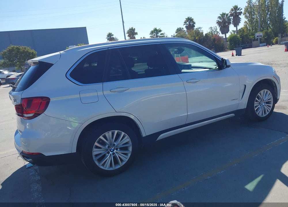 2016 BMW X5 VIN: 5UXKR0C52G0S87968