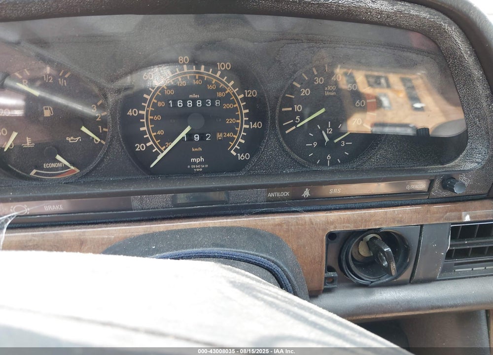 1985 MERCEDES-BENZ 500 VIN: WDBCA44D6FA092702