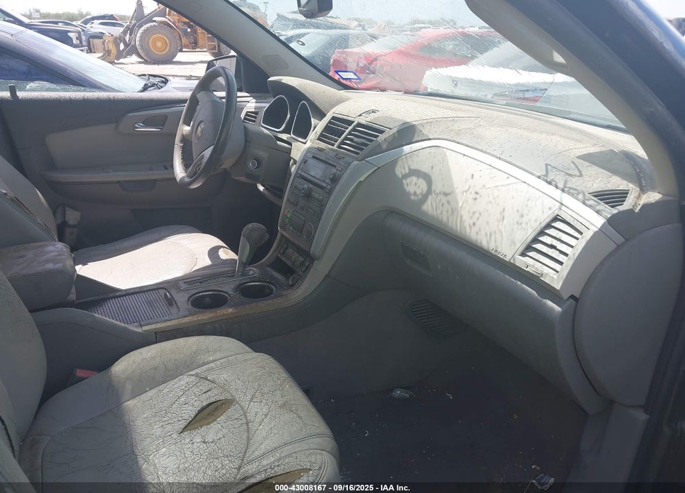 2011 CHEVROLET TRAVERSE VIN: 1GNKVJED5BJ112308
