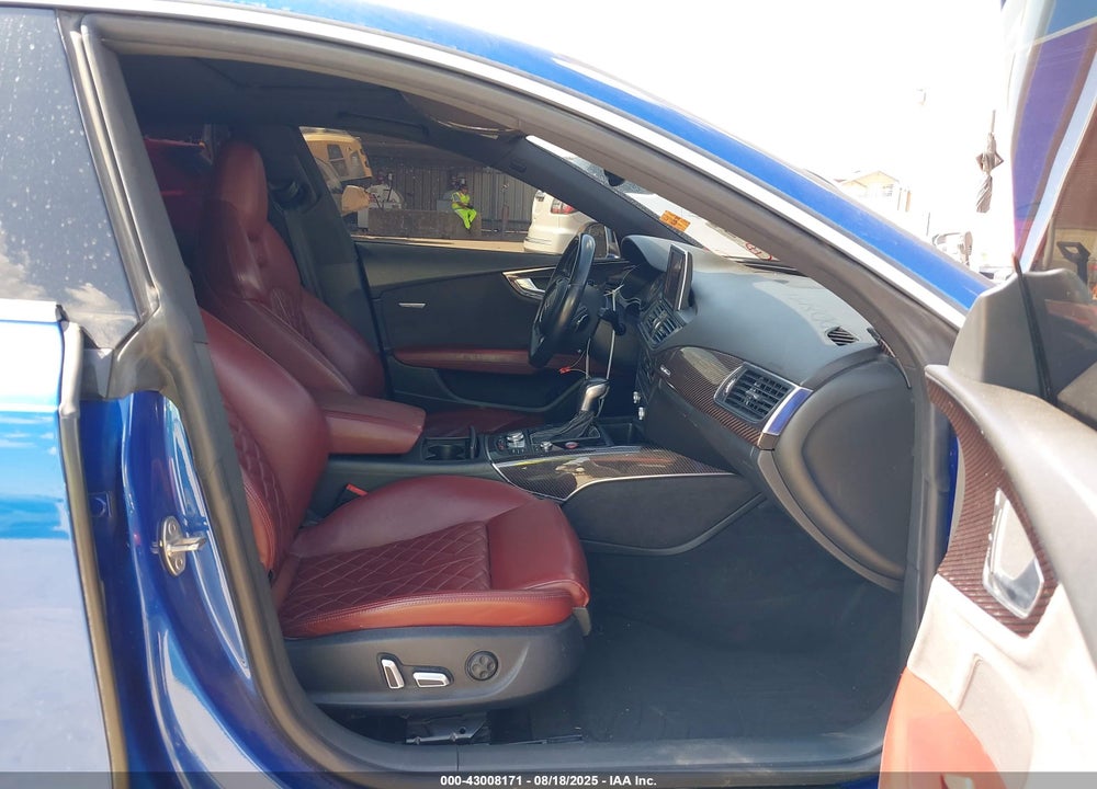 2017 AUDI S7 VIN: WAUWFAFC2HN112729