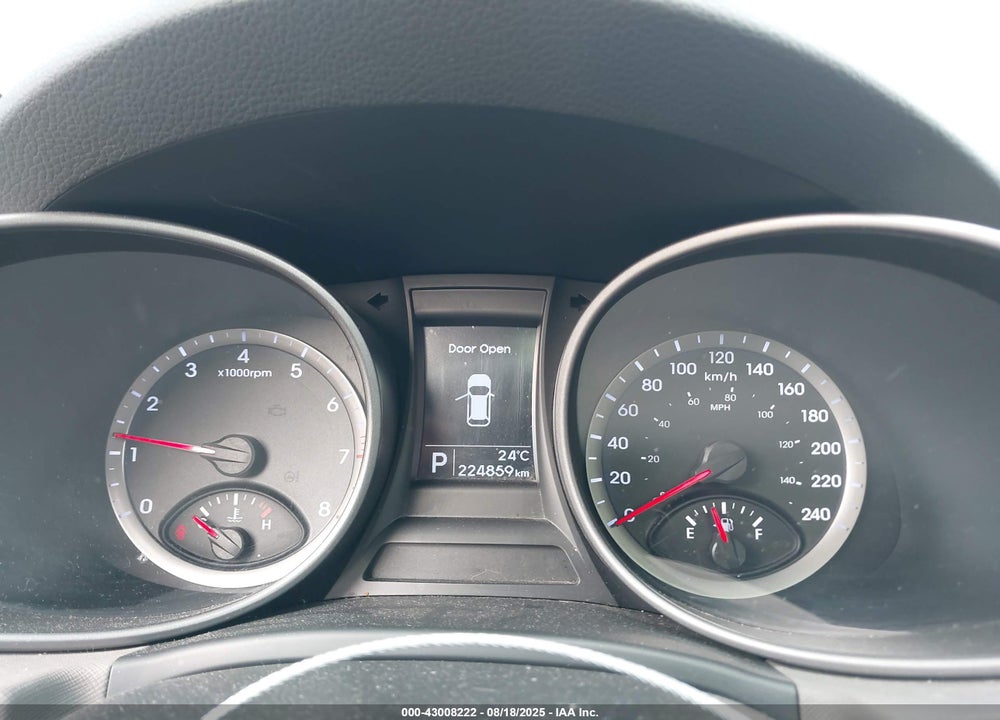 2013 HYUNDAI SANTA FE VIN: 5XYZUDLB3DG109732
