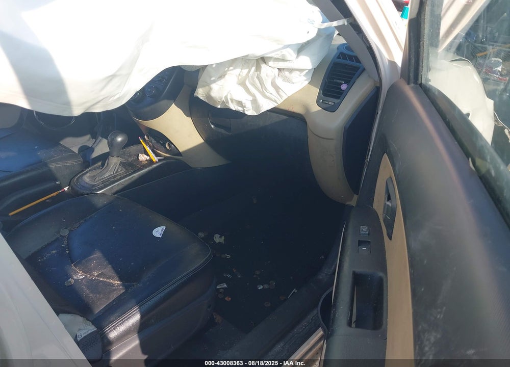 2011 KIA SOUL VIN: KNDJT2A27B7327612