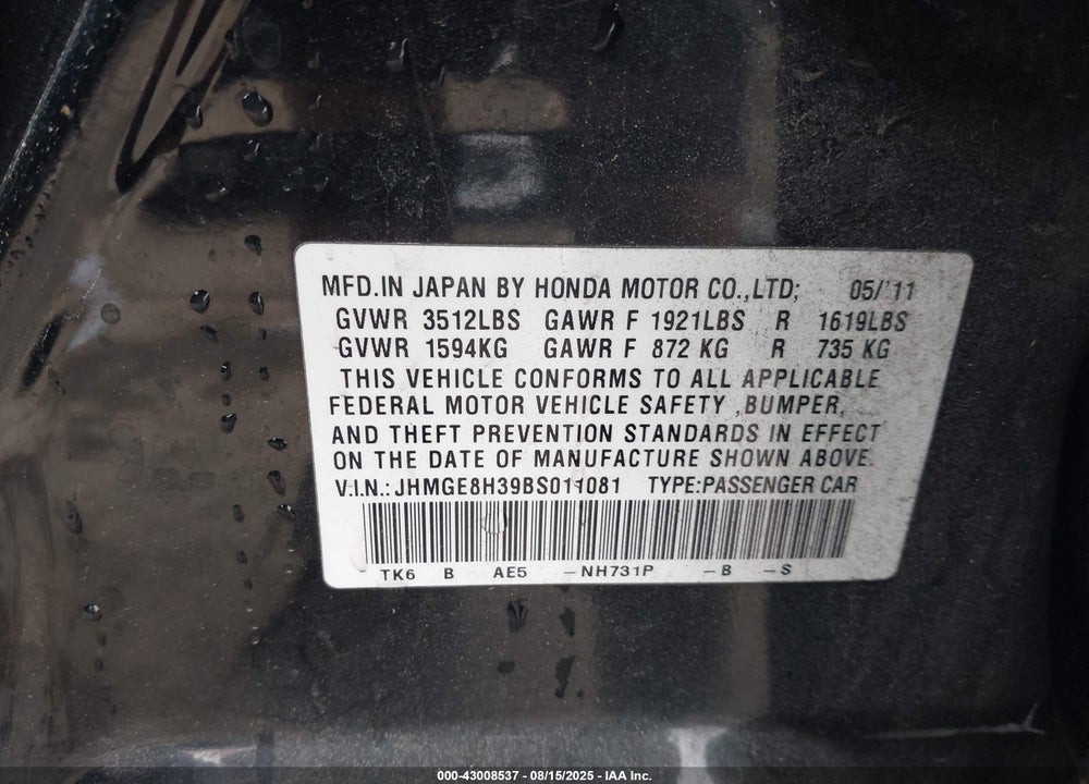 2011 HONDA FIT VIN: JHMGE8H39BS011081