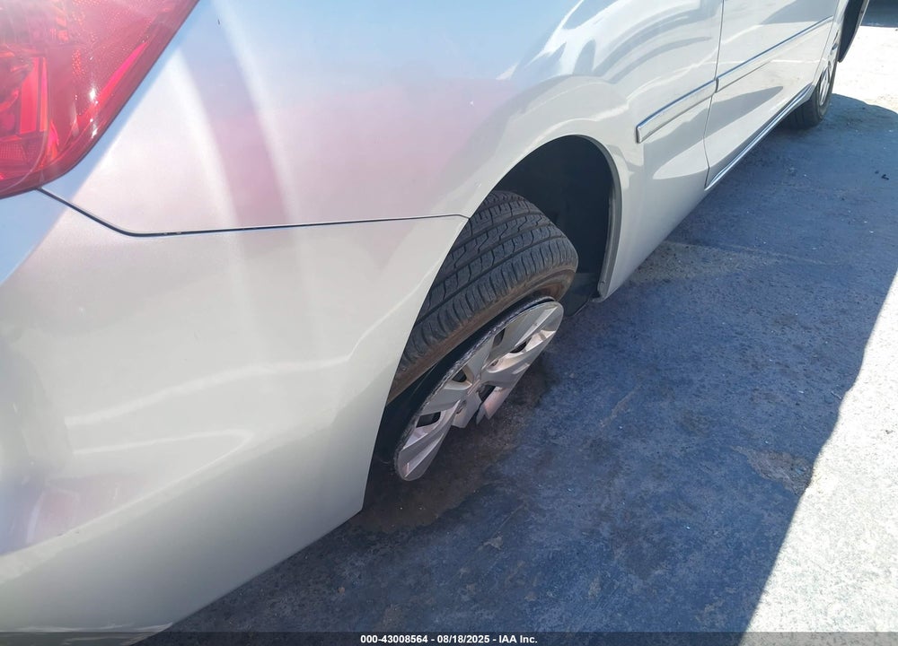 2012 HONDA CIVIC VIN: 2HGFG3B52CH565030