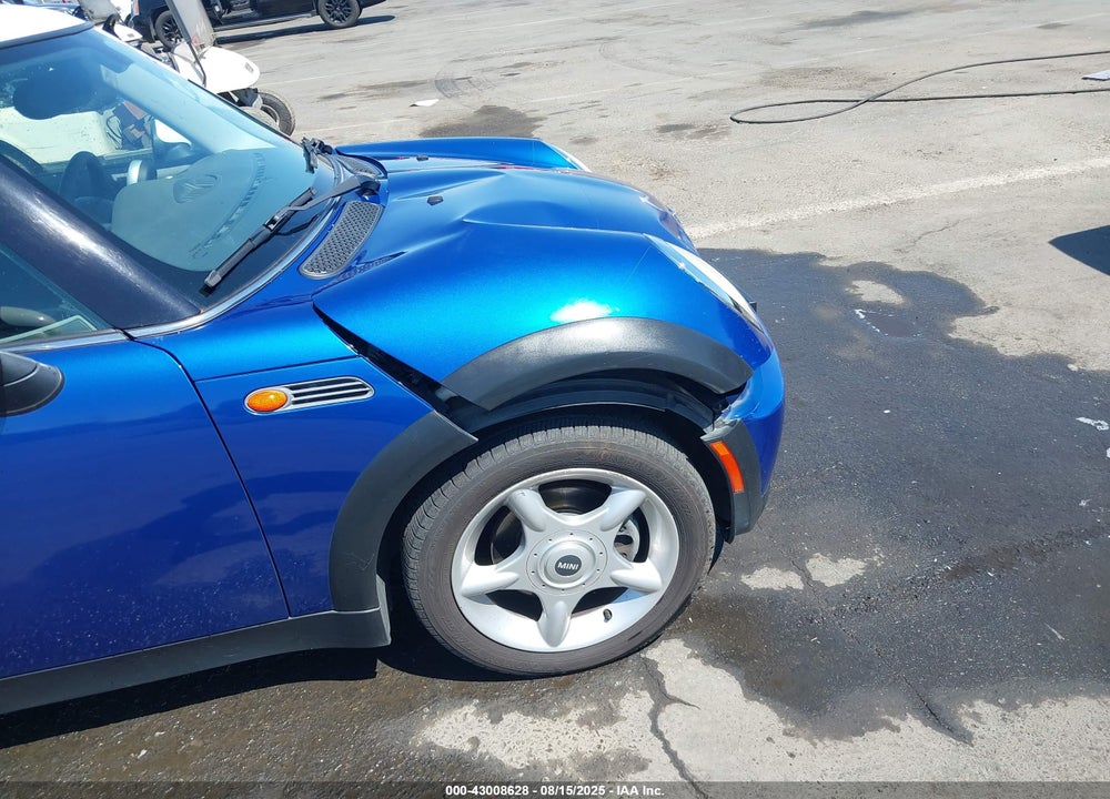 2005 MINI COOPER VIN: WMWRC33515TK62720