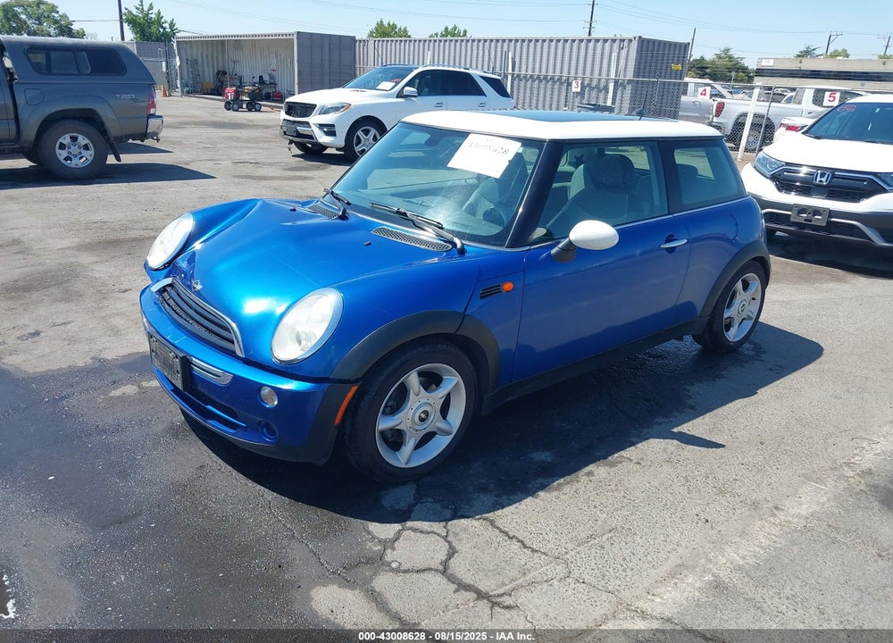 2005 MINI COOPER VIN: WMWRC33515TK62720