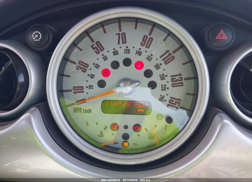 2005 MINI COOPER VIN: WMWRC33515TK62720
