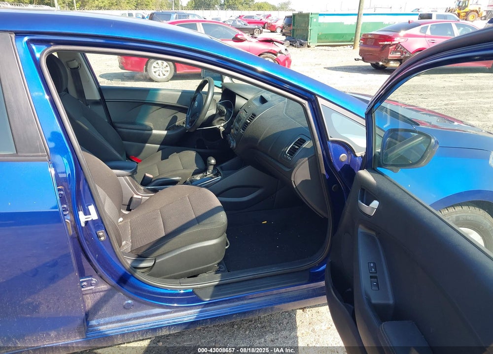 2017 KIA FORTE VIN: 3KPFK4A74HE141311