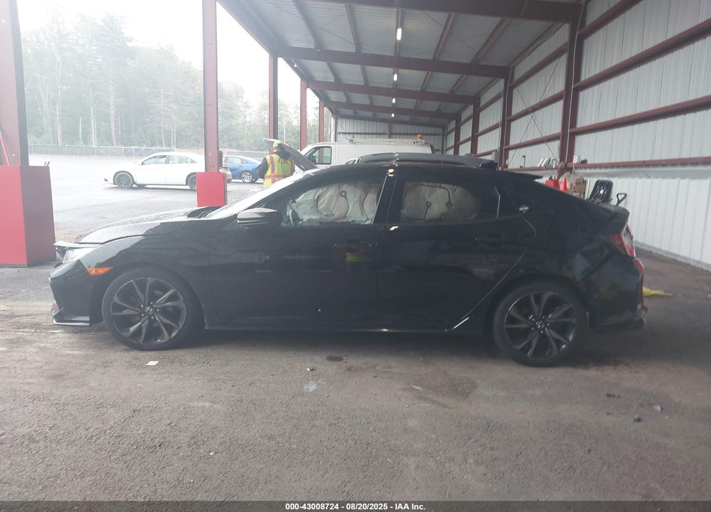 2018 HONDA CIVIC VIN: SHHFK7H43JU428313