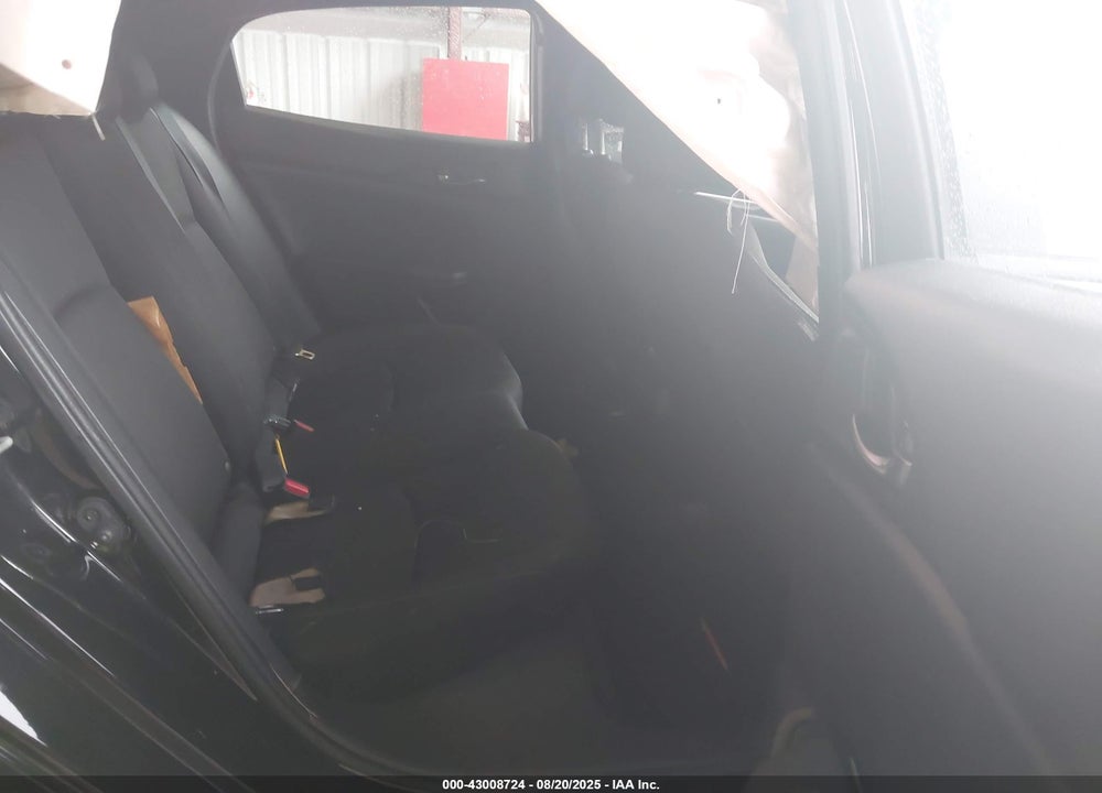 2018 HONDA CIVIC VIN: SHHFK7H43JU428313