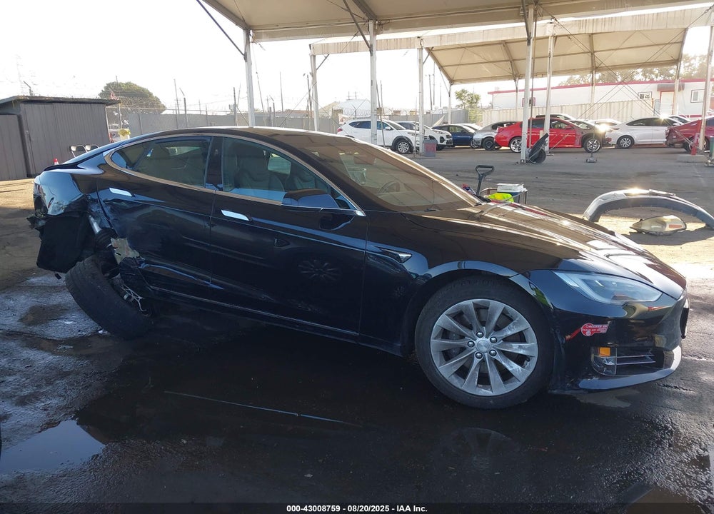 2018 TESLA MODEL S VIN: 5YJSA1E28JF264740