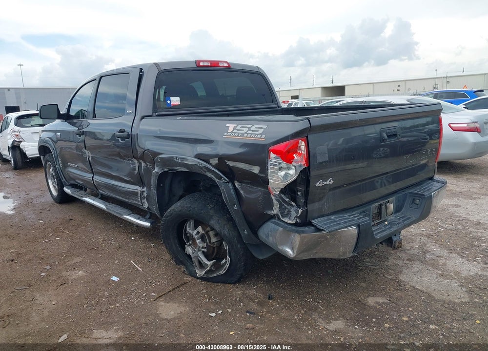 2018 TOYOTA TUNDRA SR5 5.7L V8 VIN: 5TFDW5F12JX689920