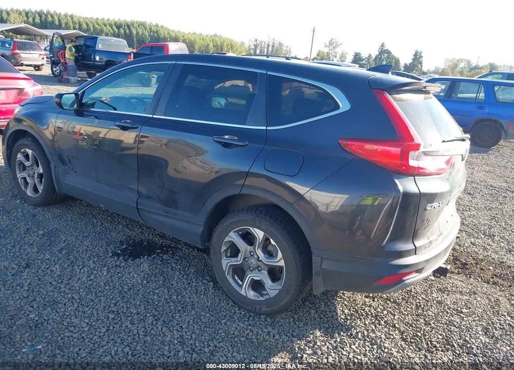 2018 HONDA CR-V VIN: 2HKRW2H83JH628036