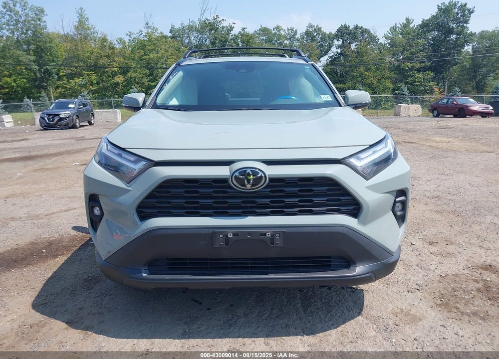 2022 TOYOTA RAV4 XLE PREMIUM VIN: 2T3A1RFV1NW300772
