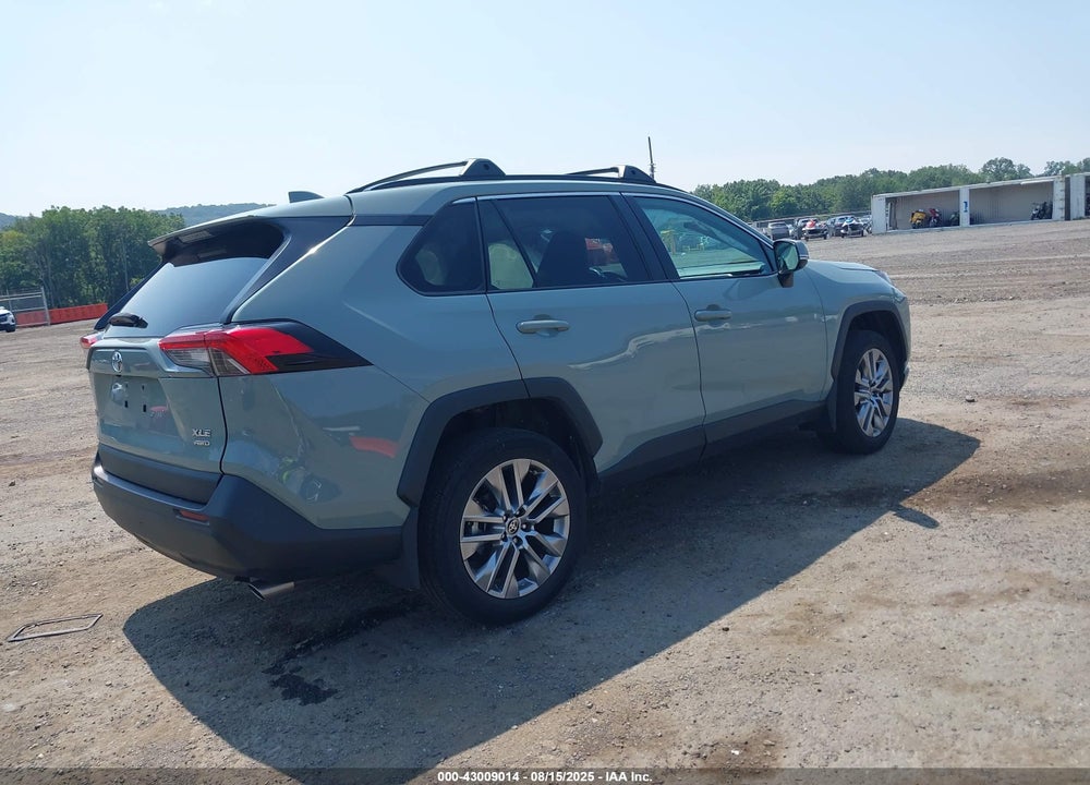 2022 TOYOTA RAV4 XLE PREMIUM VIN: 2T3A1RFV1NW300772