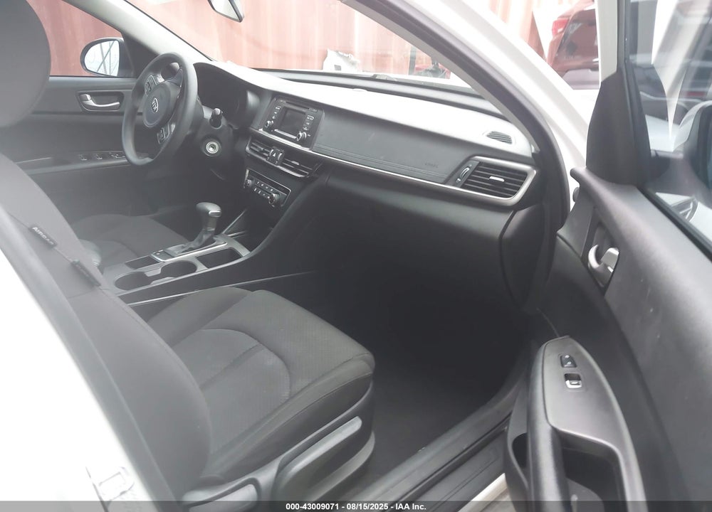 2016 KIA OPTIMA VIN: KNAGT4L39G5103544