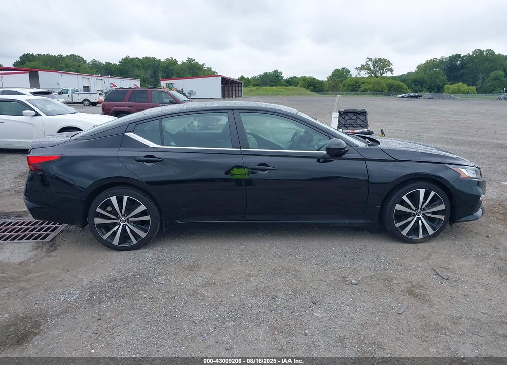 2022 NISSAN ALTIMA SR FWD VIN: 1N4BL4CV4NN424943