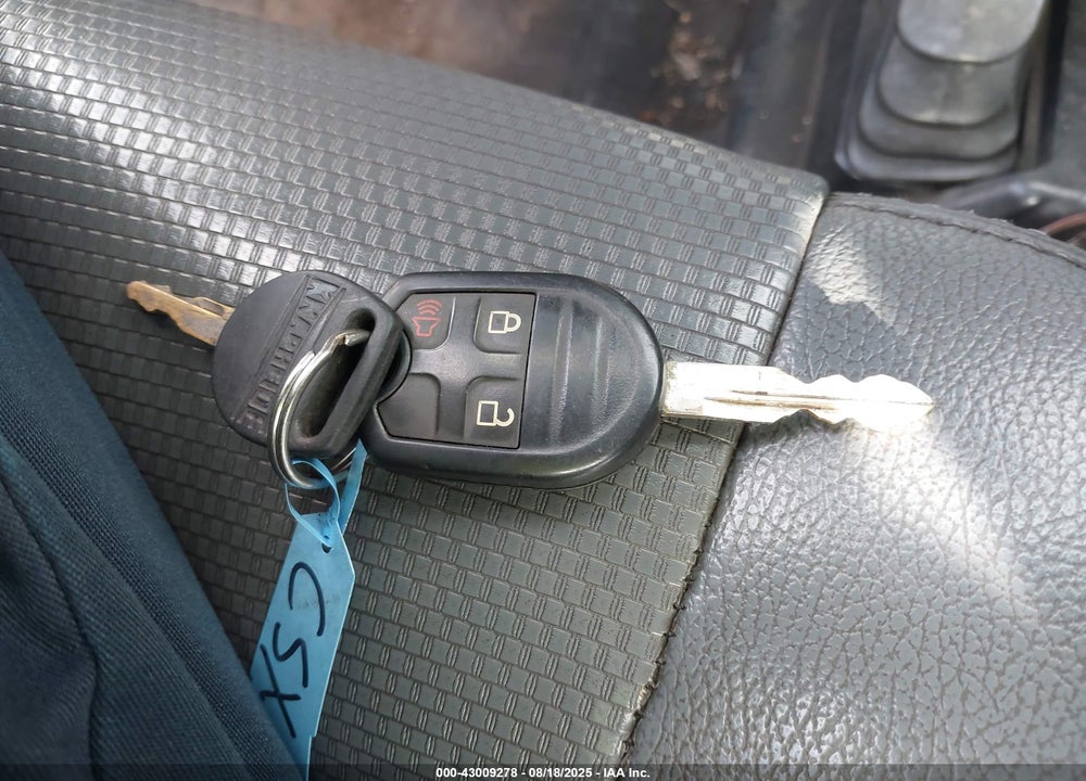 2011 FORD F-350 XL VIN: 1FDBF3B64BEB77503