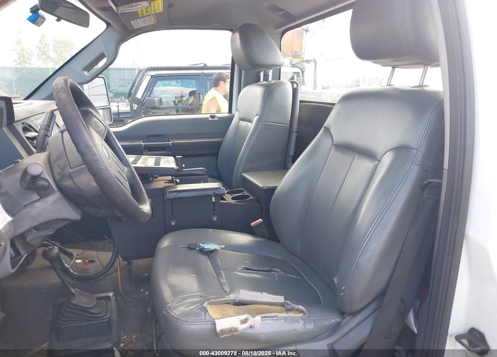2011 FORD F-350 XL VIN: 1FDBF3B64BEB77503