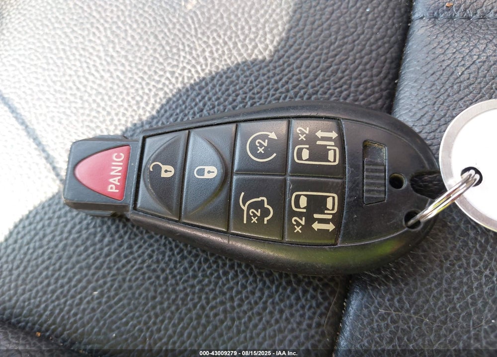 2014 CHRYSLER TOWN & COUNTRY TOURING VIN: 2C4RC1BG5ER434331