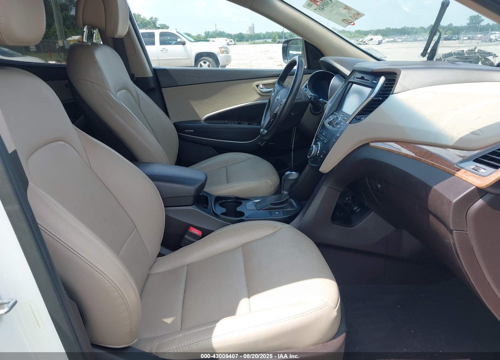 2016 HYUNDAI SANTA FE VIN: 5XYZU3LB6GG330269