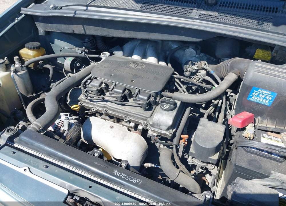 2000 TOYOTA SIENNA XLE VIN: 4T3ZF13C8YU275205