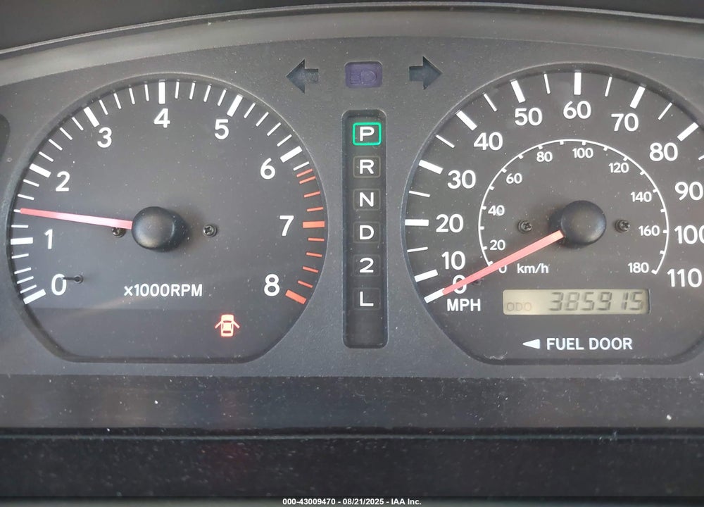 2000 TOYOTA SIENNA XLE VIN: 4T3ZF13C8YU275205