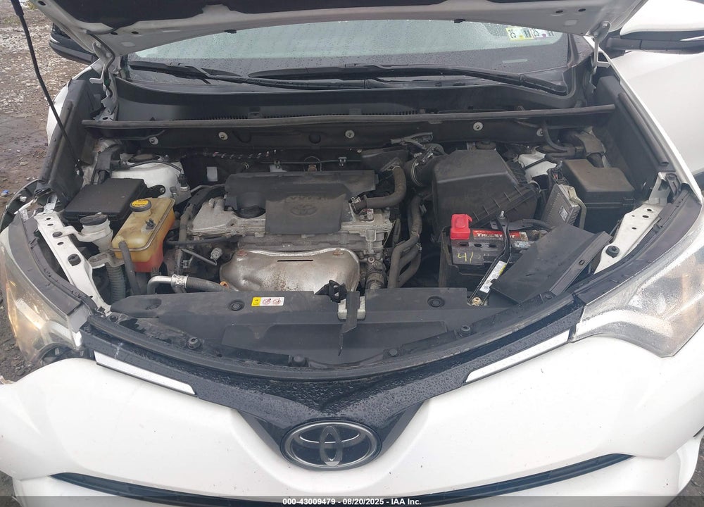 2018 TOYOTA RAV4 VIN: 2T3RFREV0JW850593