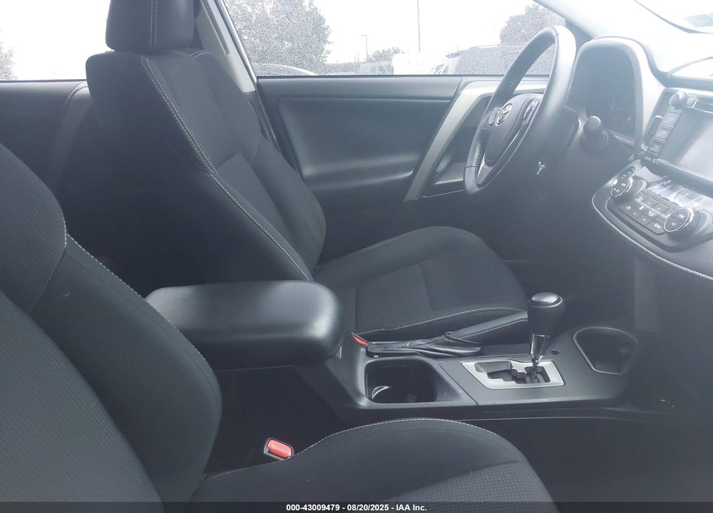 2018 TOYOTA RAV4 VIN: 2T3RFREV0JW850593
