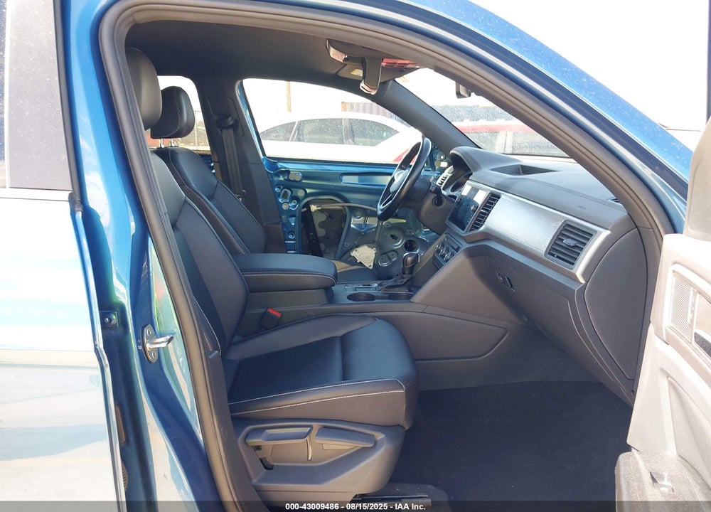 2020 VOLKSWAGEN ATLAS CROSS SPORT VIN: 1V2YE2CA0LC216100