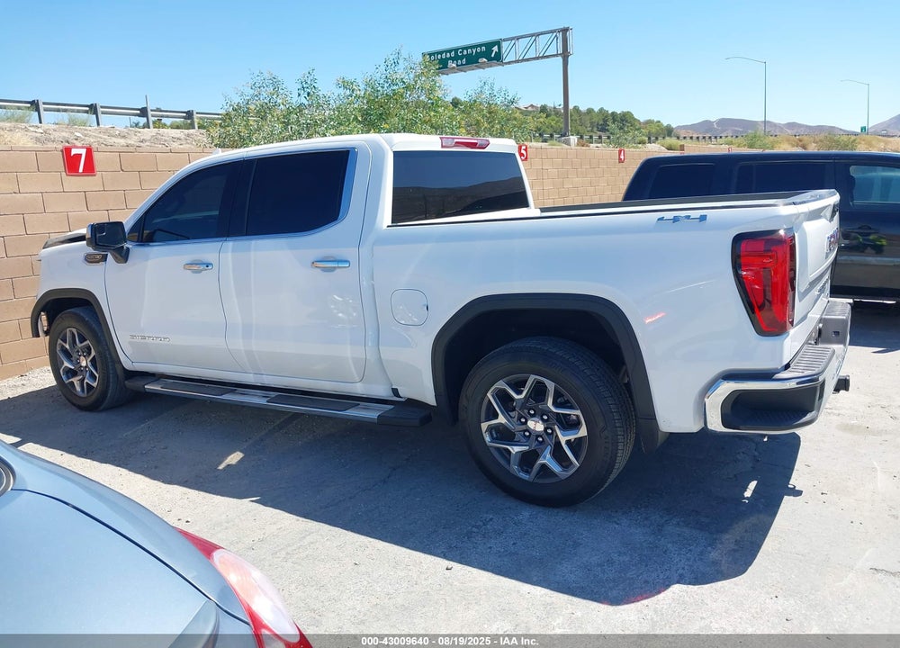 2025 GMC SIERRA 1500 4WD SHORT BOX SLT VIN: 3GTUUDED8SG270584