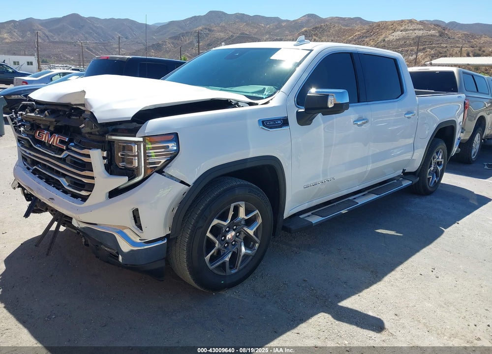 2025 GMC SIERRA 1500 4WD SHORT BOX SLT VIN: 3GTUUDED8SG270584