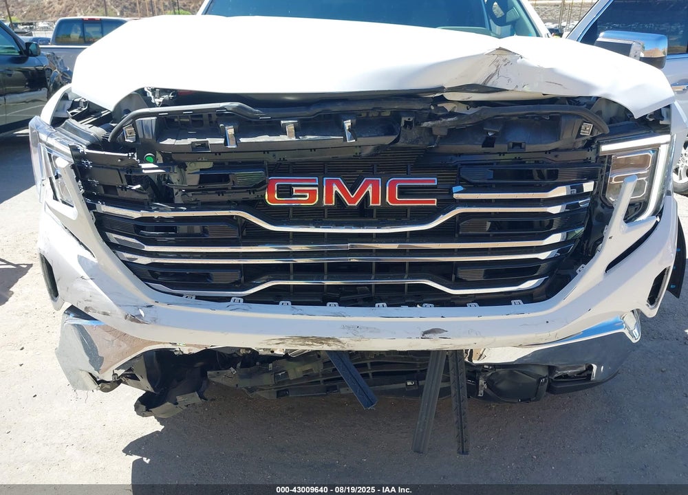 2025 GMC SIERRA 1500 4WD SHORT BOX SLT VIN: 3GTUUDED8SG270584