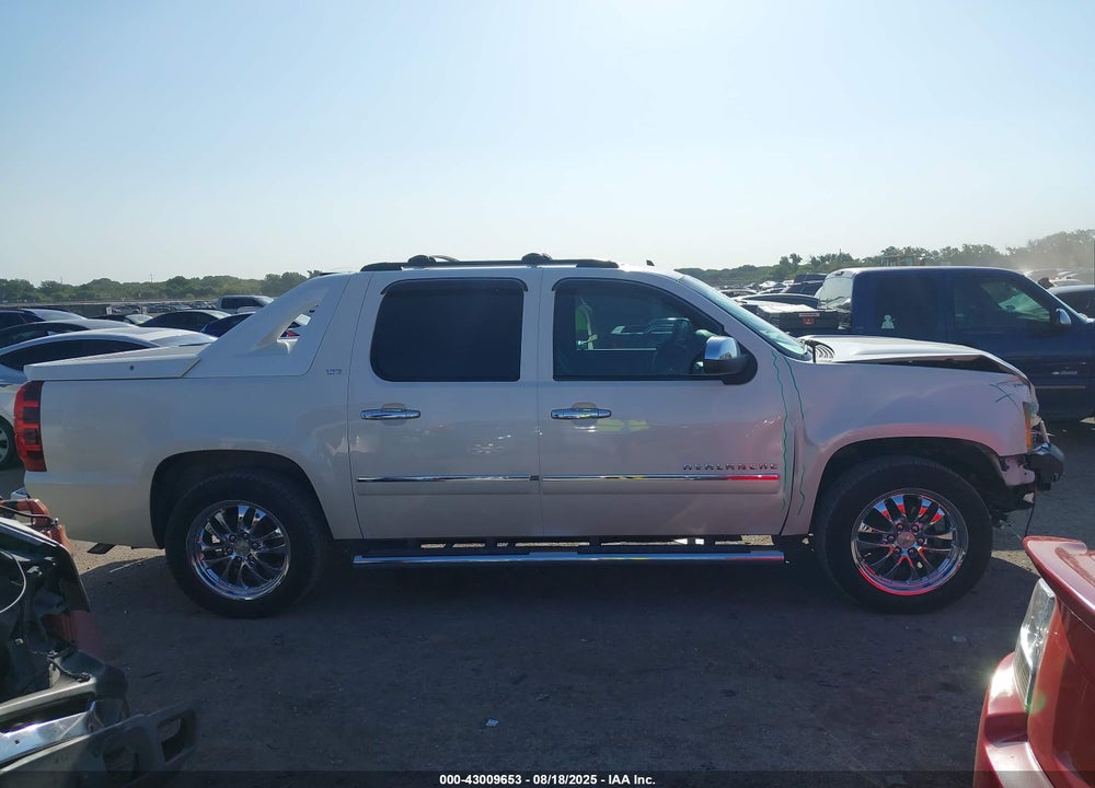 2012 CHEVROLET AVALANCHE 1500 LTZ VIN: 3GNMCGE04CG131885