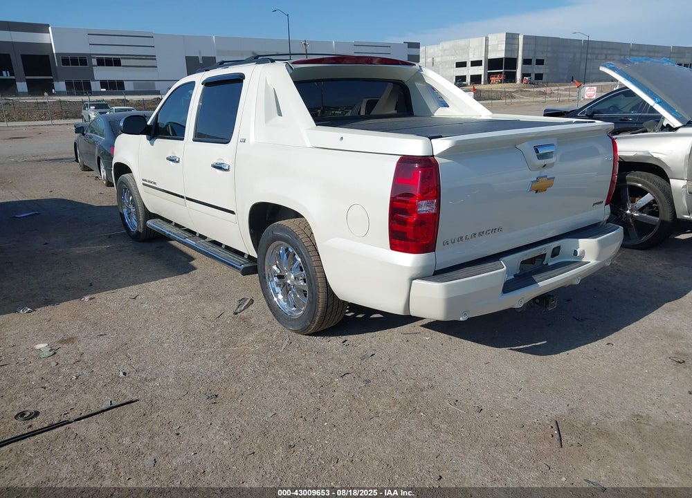 2012 CHEVROLET AVALANCHE 1500 LTZ VIN: 3GNMCGE04CG131885