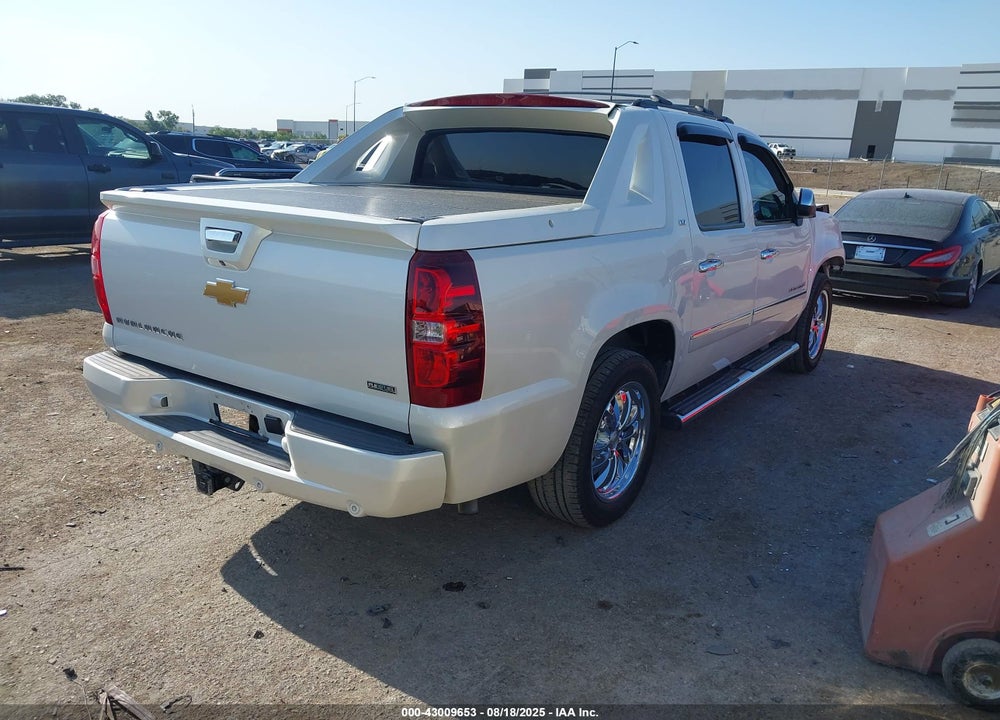 2012 CHEVROLET AVALANCHE 1500 LTZ VIN: 3GNMCGE04CG131885