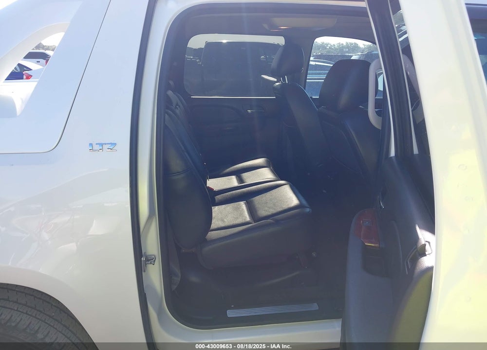 2012 CHEVROLET AVALANCHE 1500 LTZ VIN: 3GNMCGE04CG131885