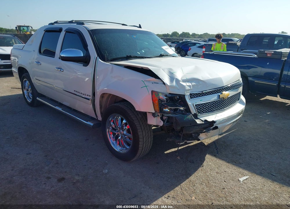 2012 CHEVROLET AVALANCHE 1500 LTZ VIN: 3GNMCGE04CG131885