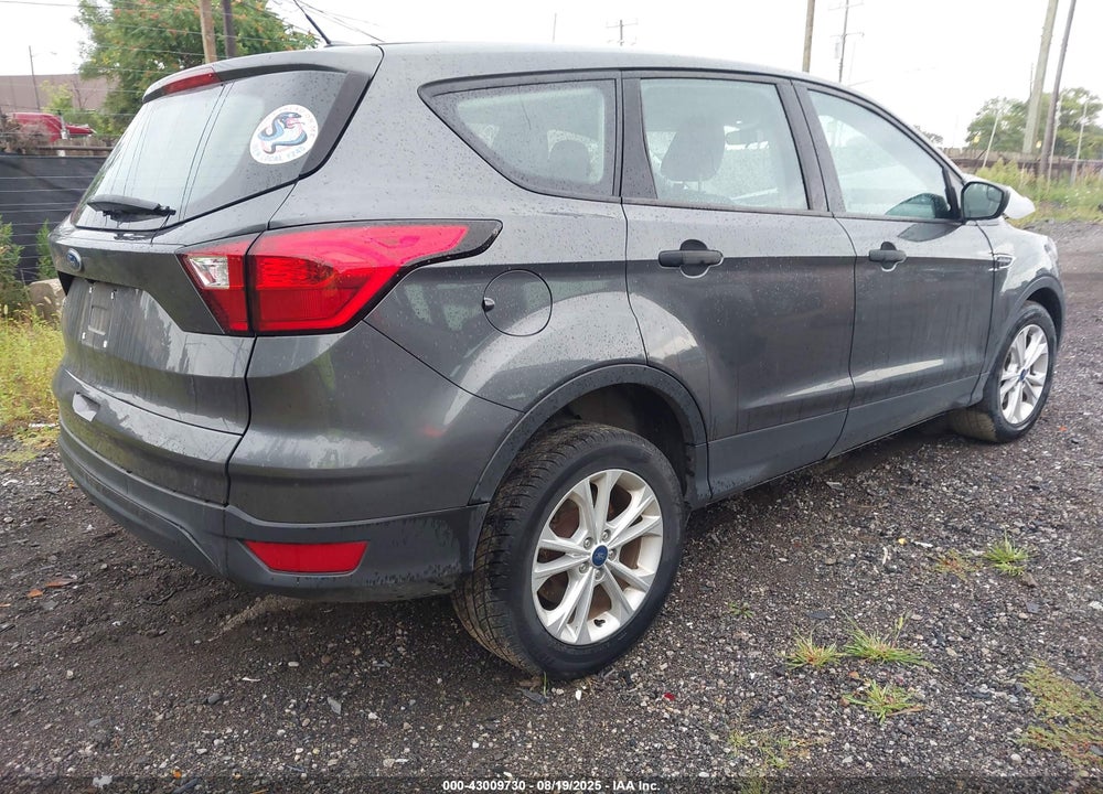 2019 FORD ESCAPE VIN: 1FMCU0F78KUC27319