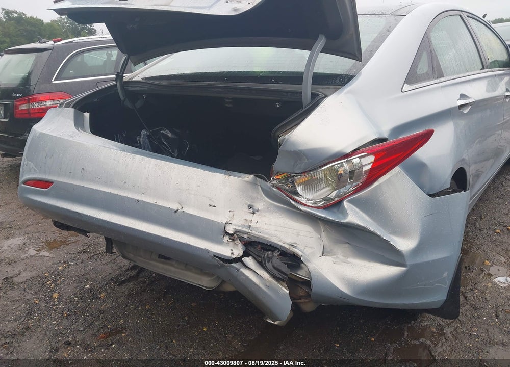 2012 HYUNDAI SONATA VIN: 5NPEC4AC5CH385110